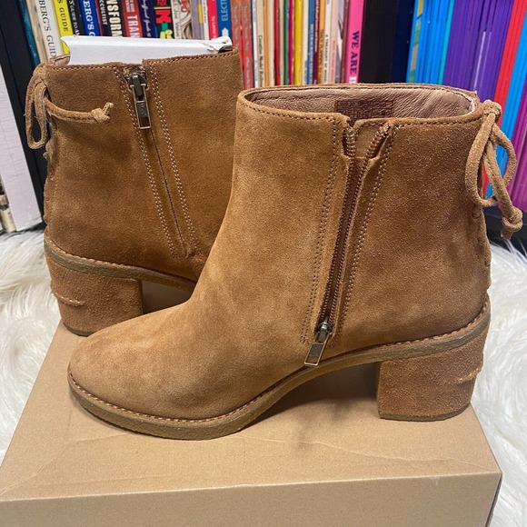 UGG CORINNE WOMENS ANKLE BOOTS CHESTNUT - Picture 6 of 7
